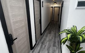 VOY Hostales - Oriente